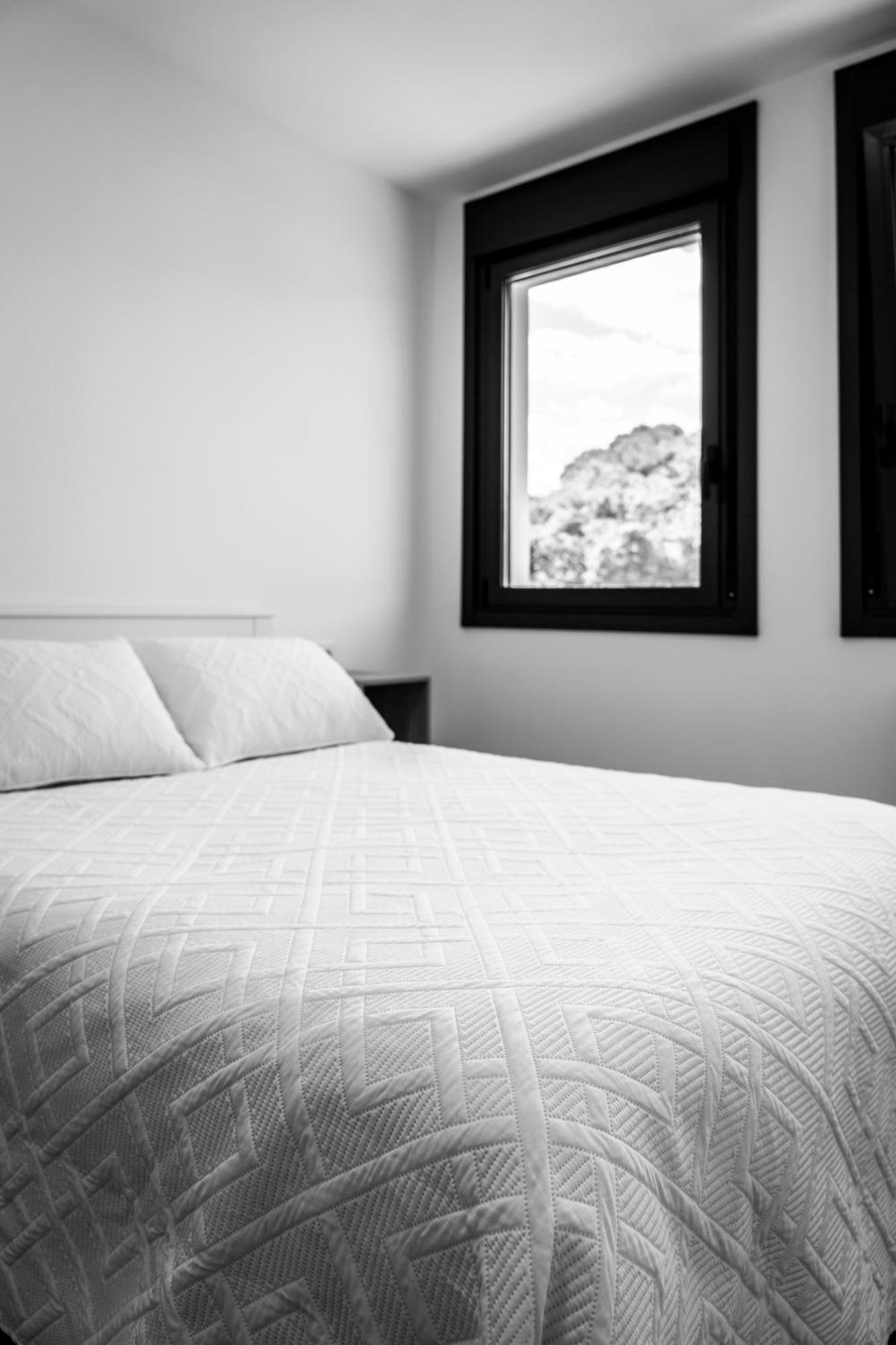 Urbanfive Apartamentos Ourense Centro Экстерьер фото