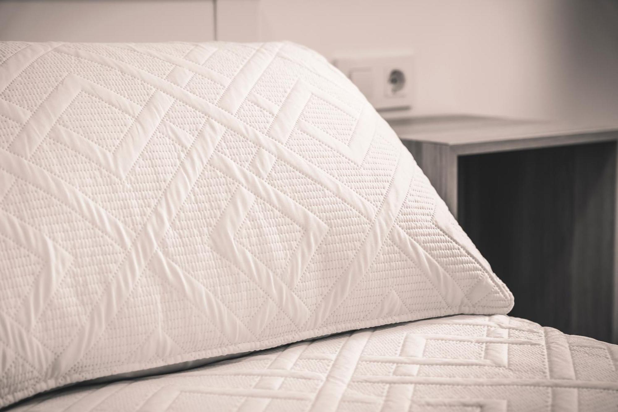 Urbanfive Apartamentos Ourense Centro Экстерьер фото