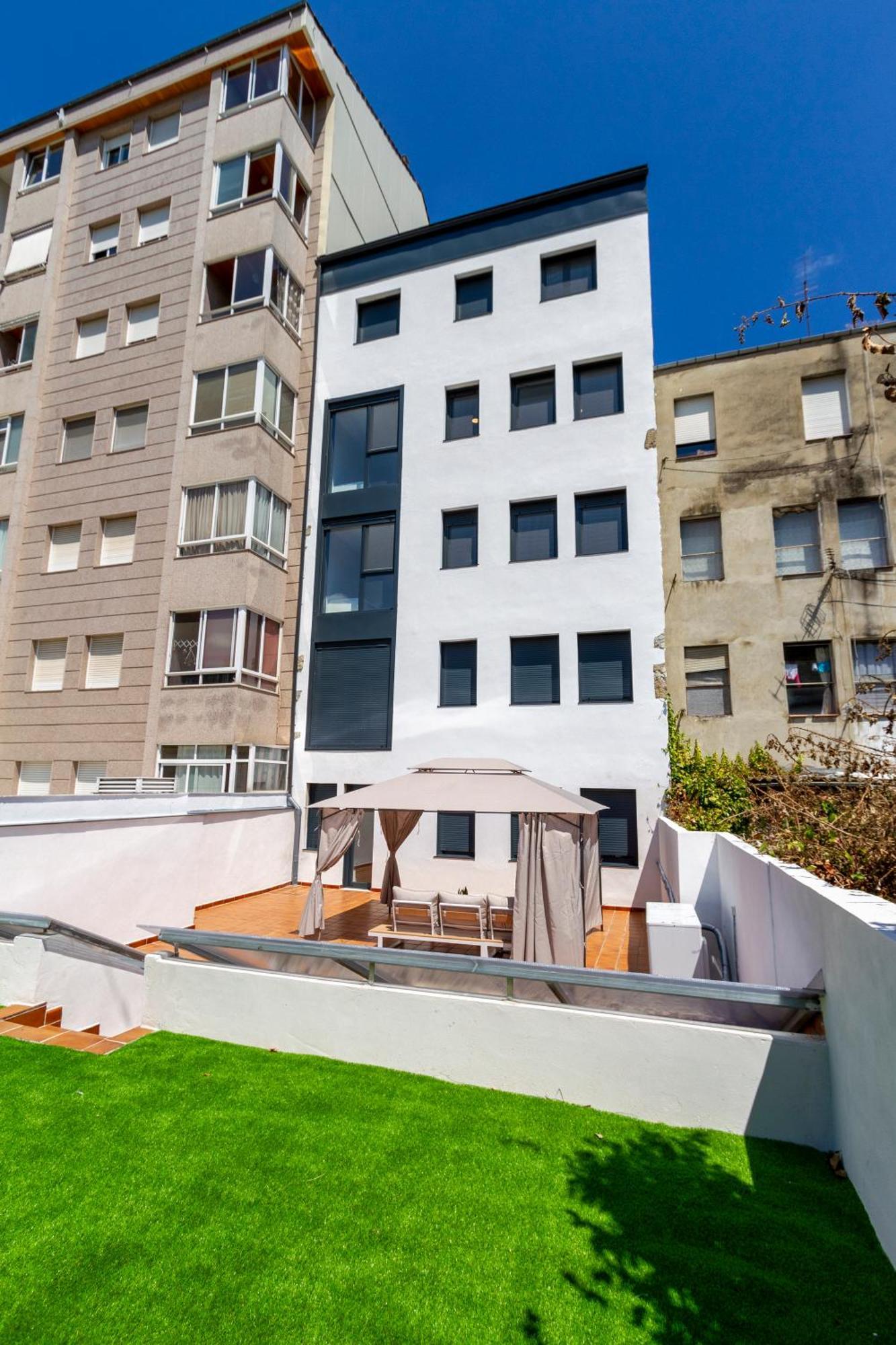 Urbanfive Apartamentos Ourense Centro Экстерьер фото
