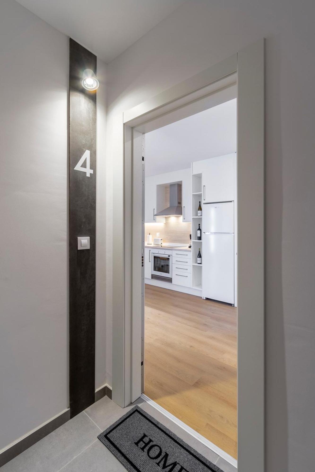 Urbanfive Apartamentos Ourense Centro Экстерьер фото